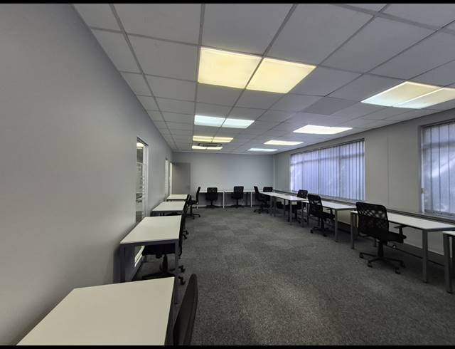 48M² OFFICE TO LET IN ROSEBANK